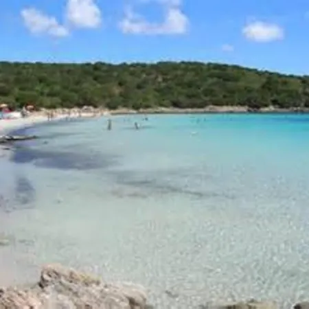 Con Piscina E Aria Condizionata