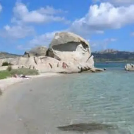 Con Piscina E Aria Condizionata