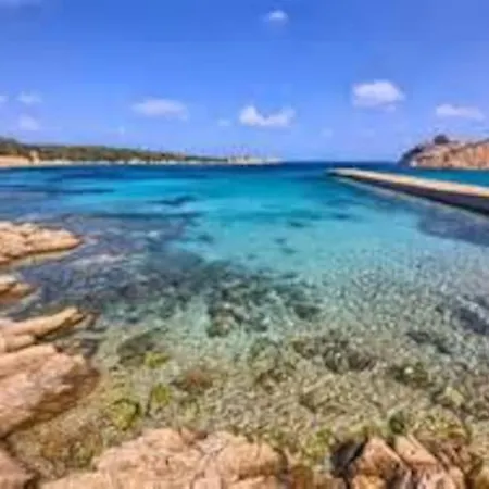 アパート Con Piscina E Aria Condizionata ラ・マッダレーナ