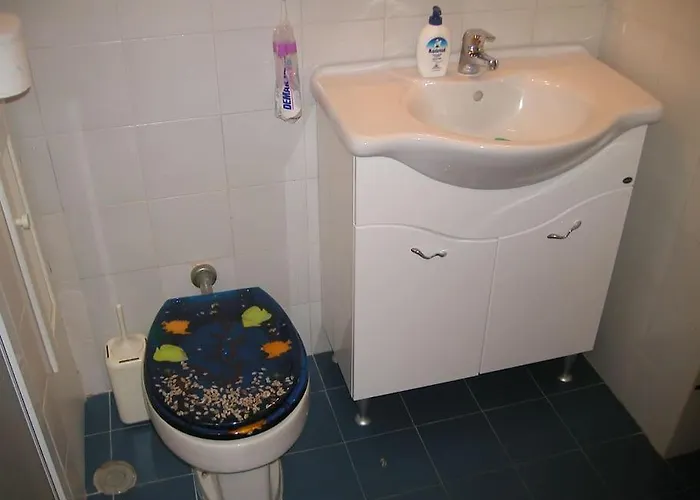 Con Piscina E Aria Condizionata Apartman